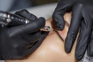 Permanent eyeliner